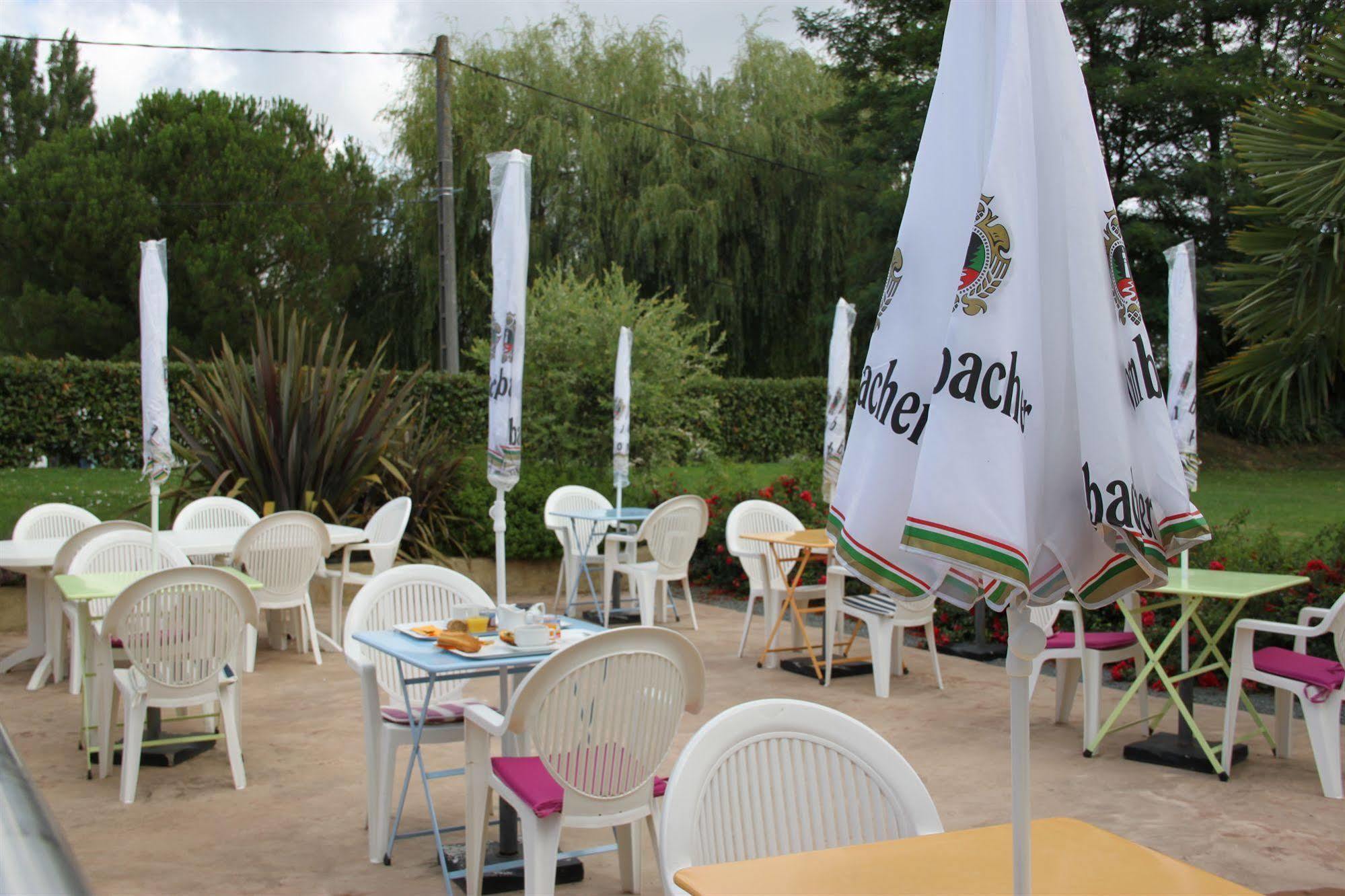 Bessines Agape Hotel מראה חיצוני תמונה